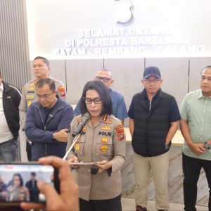 Polda Kepri dan Polresta Barelang Dukung Bareskrim Gerebek Judi Kasino Batam, 197 Orang Diamankan dan Uang Rp7,79 Miliar Disita